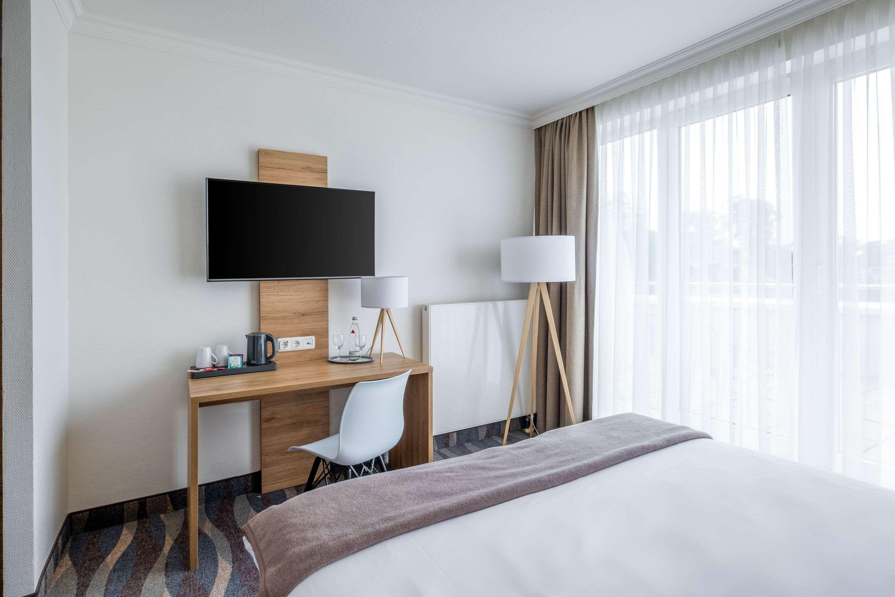 Quality Hotel Липщат Екстериор снимка