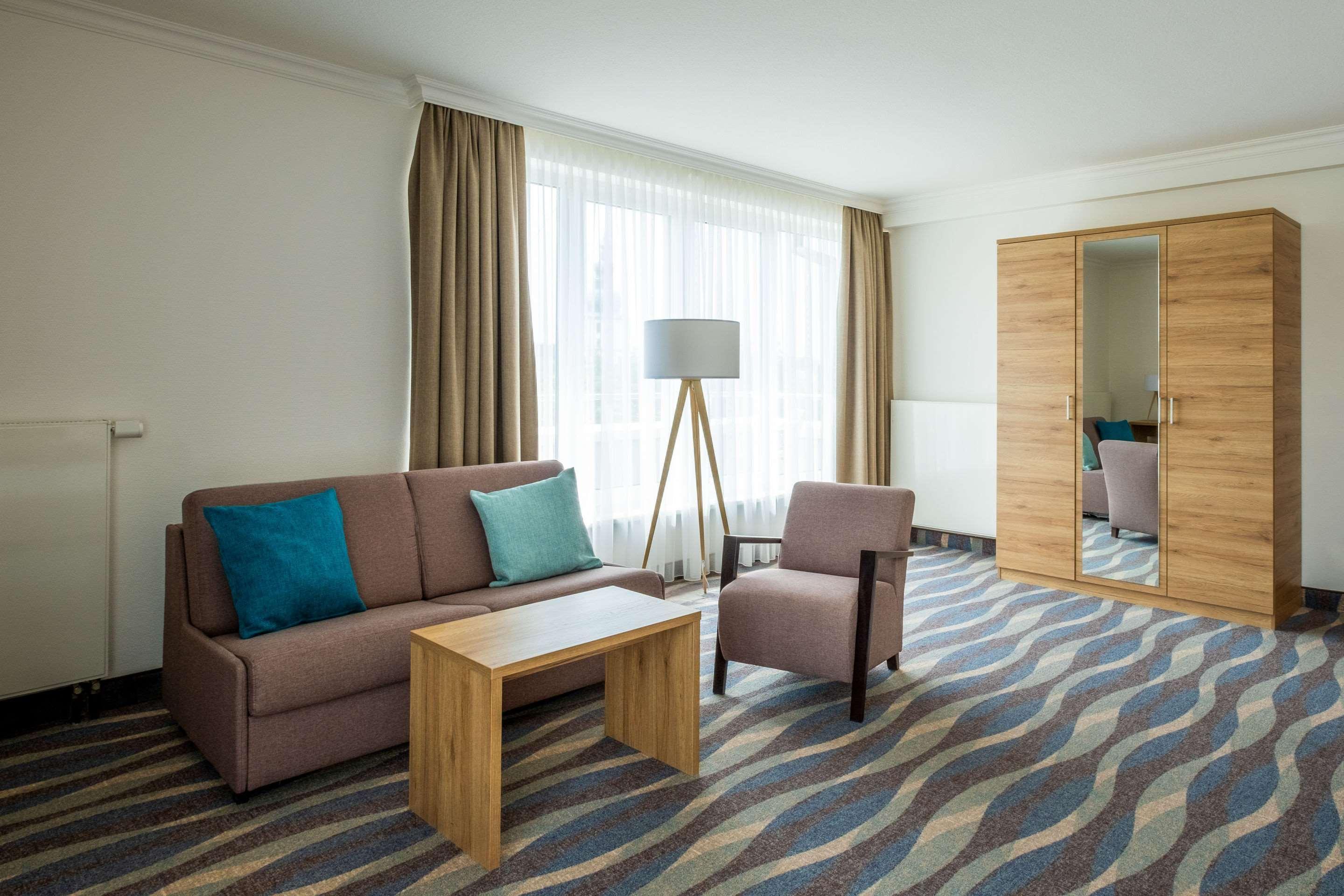 Quality Hotel Липщат Екстериор снимка