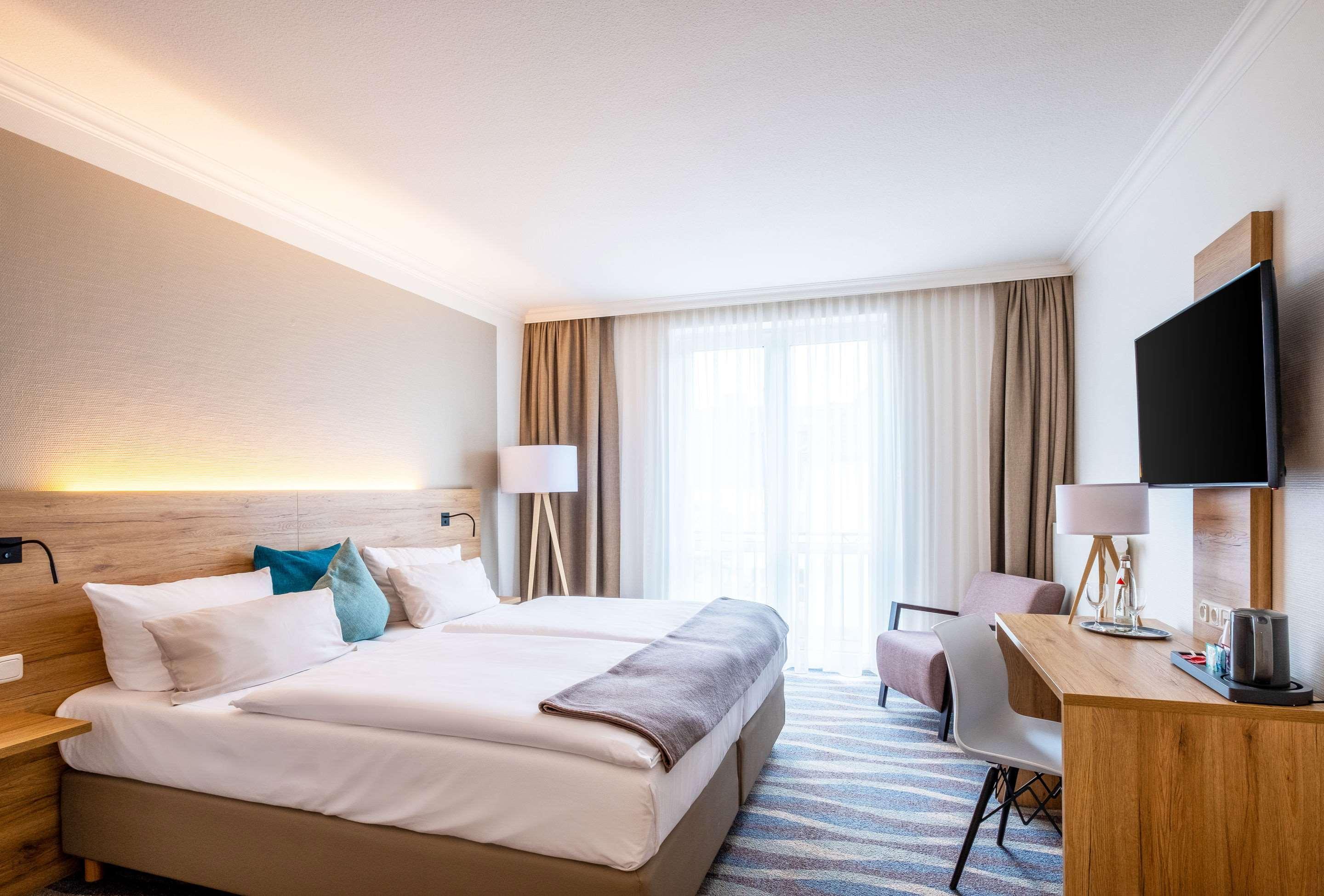 Quality Hotel Липщат Екстериор снимка
