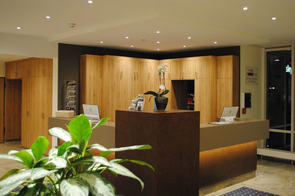 Quality Hotel Липщат Екстериор снимка