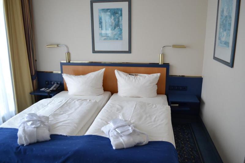 Quality Hotel Липщат Екстериор снимка