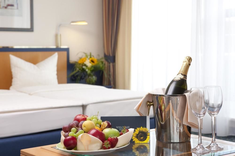 Quality Hotel Липщат Екстериор снимка