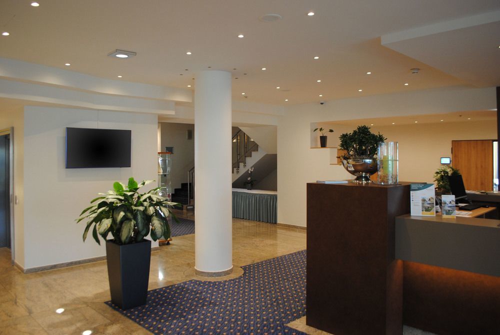 Quality Hotel Липщат Екстериор снимка