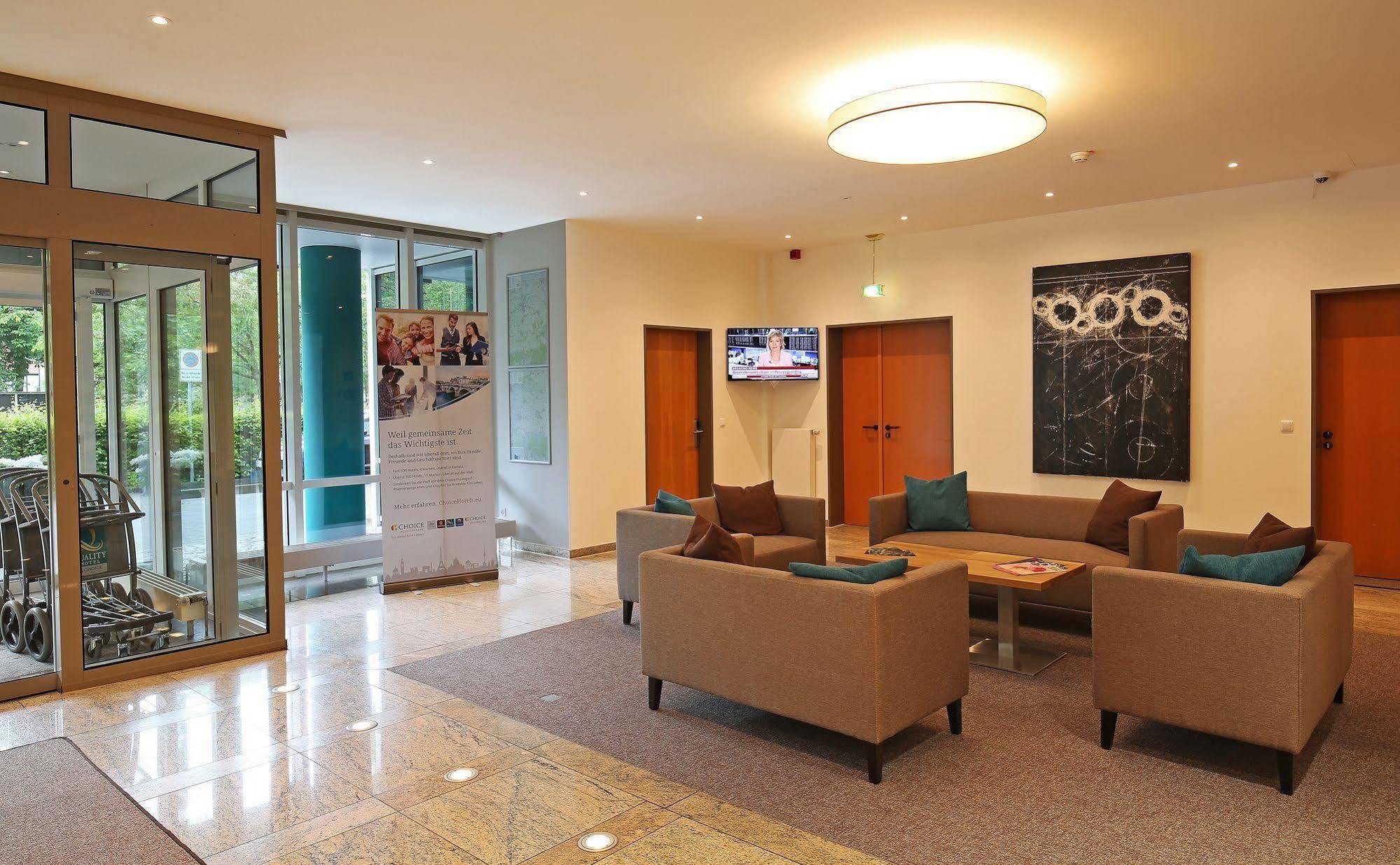 Quality Hotel Липщат Екстериор снимка